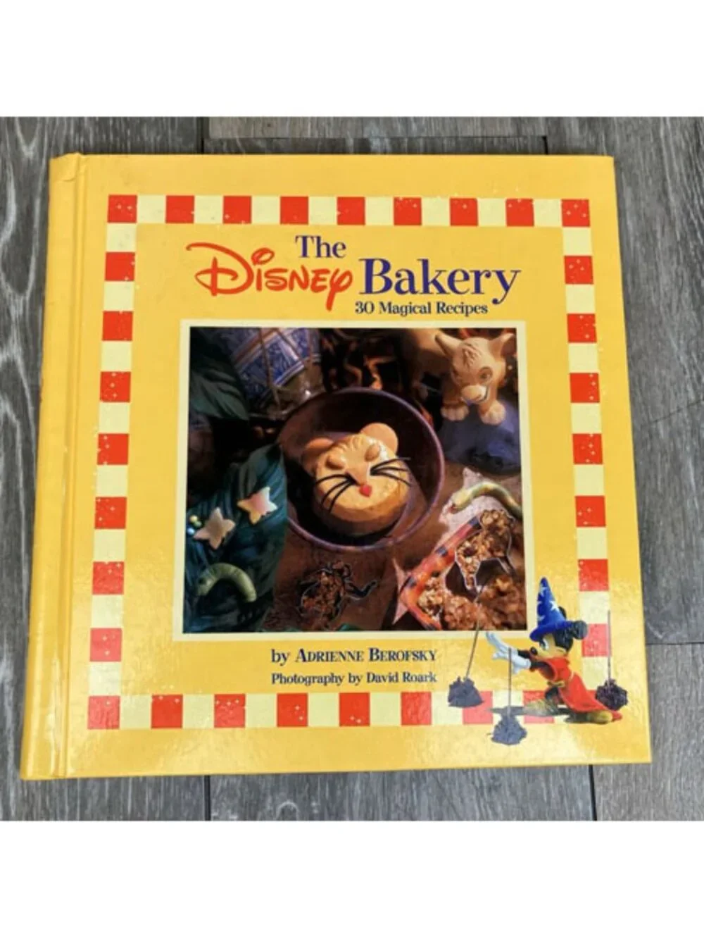 The Disney Bakery Cookbook Magical Recipes First 1st Edition 2000 Vintage HC